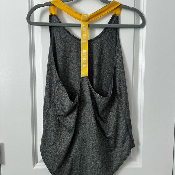 Nike Razorback Performance Tank Straps - Picture 4 of 4